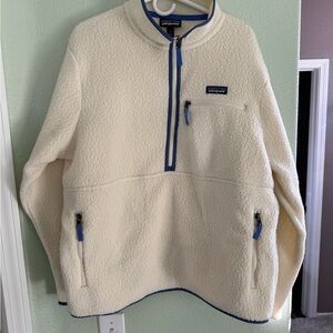 Patagonia Women’s Cream Fleece Quarterzip
